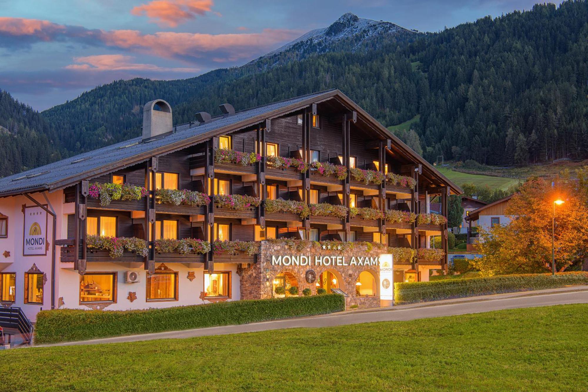 Mondi Hotel Axams Exteriör bild