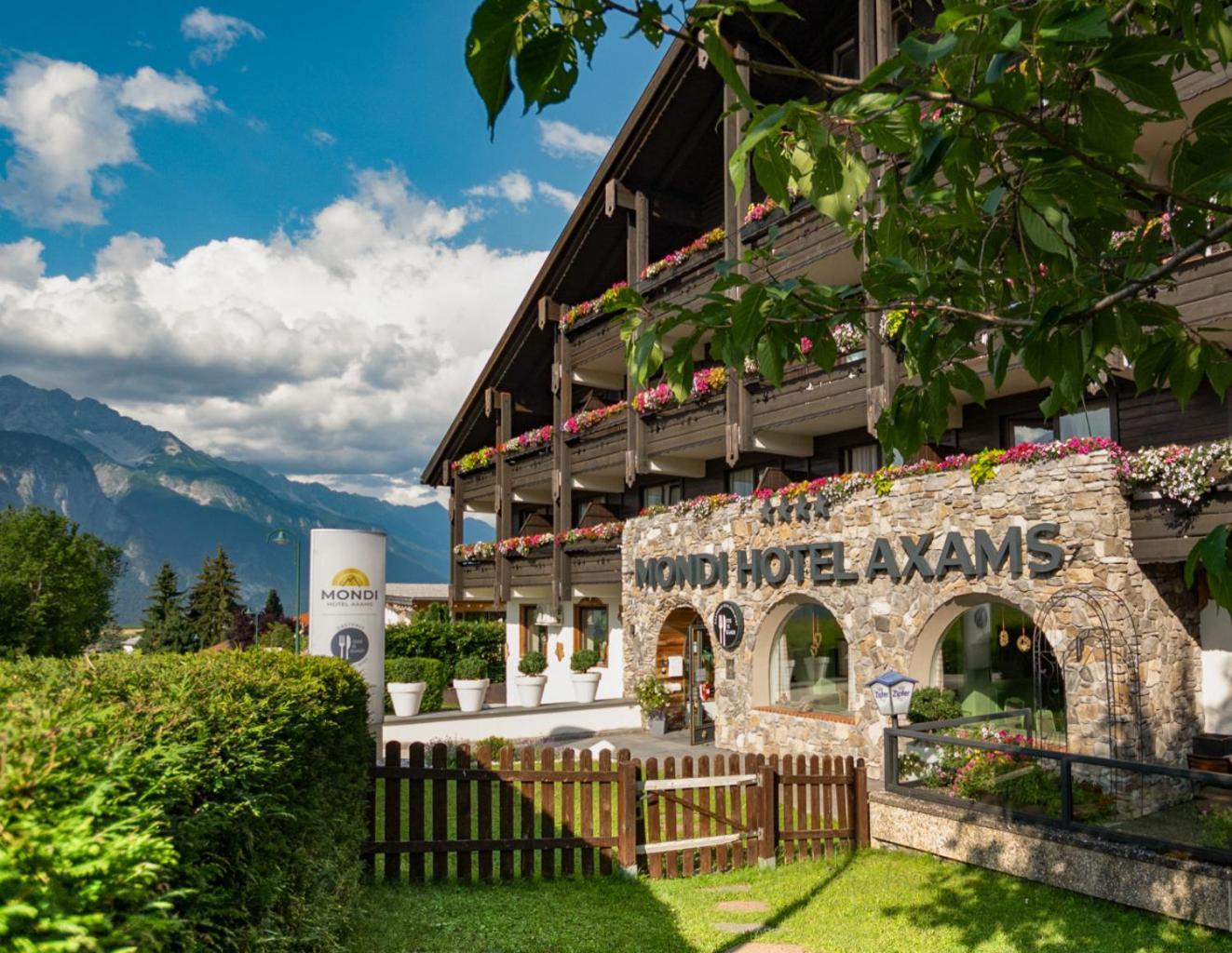 Mondi Hotel Axams Exteriör bild